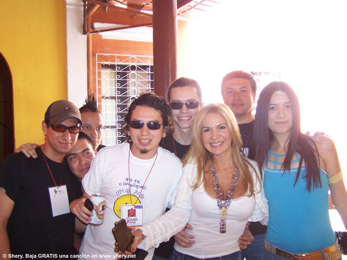 Shery backstage Teleton Teatro Abril